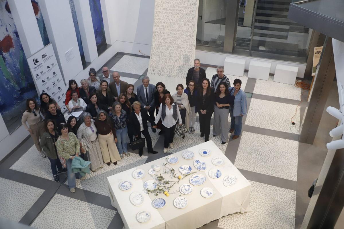 El Centro de Arte Rafael Botí expone obras de mujeres que han sufrido violencia de género El Centro de Arte Rafael Botí expone obras de mujeres que han sufrido violencia de género