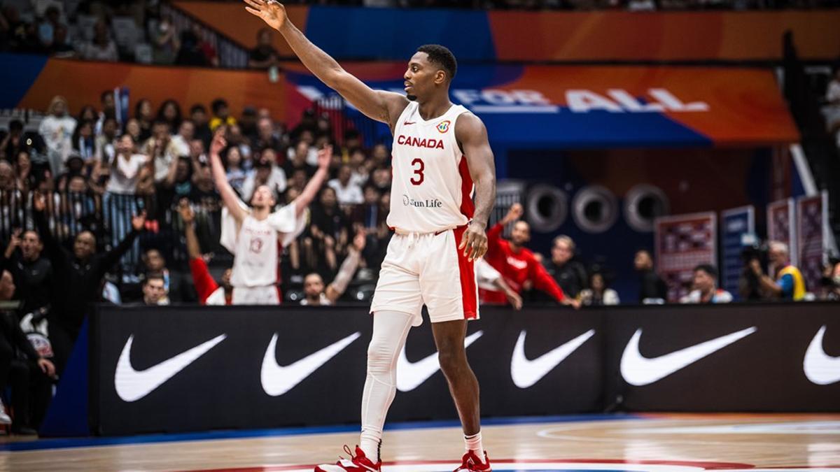 Melvin Ejim, internacional con Canadá.