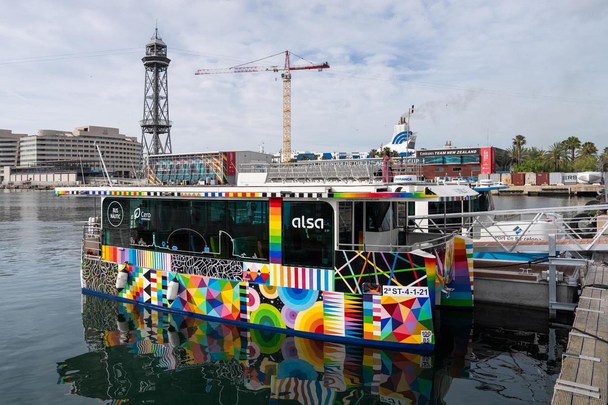 El catamarán más pequeño, con capacidad para 56 pasajeros, que hará el trayecto del bus náutico del Port de Barcelona.