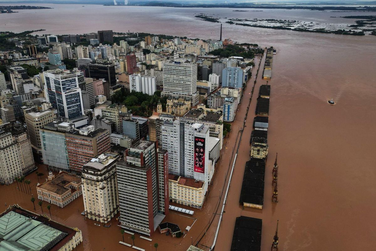 Las peores inundaciones en Brasil en los últimos 80 años