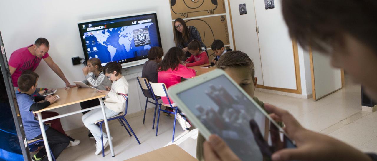 Proyecto de innovación en un colegio para la practica con el alumnado de la enseñanza con dispositivos digitales