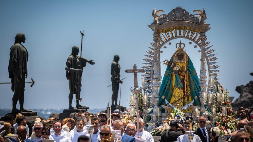 Fiesta canaria,  entre profana y sagrada