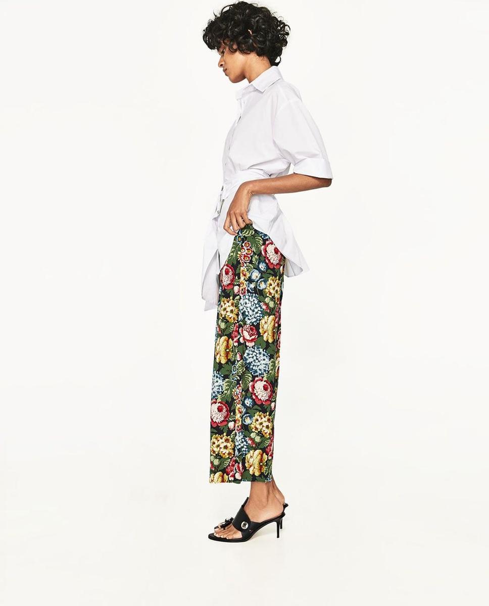 Pantalón culotte estampado floral, Zara