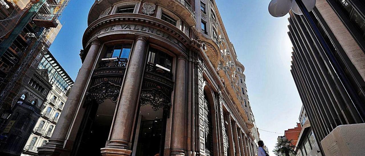 Sede social de Caixabank, situada en el edificio histórico del antiguo Banco de Valencia.