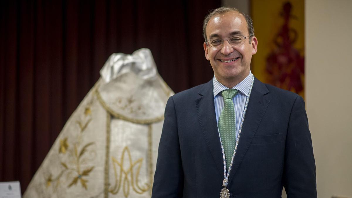 El alcalde de Cáceres, Rafa Mateos, durante el pregón.