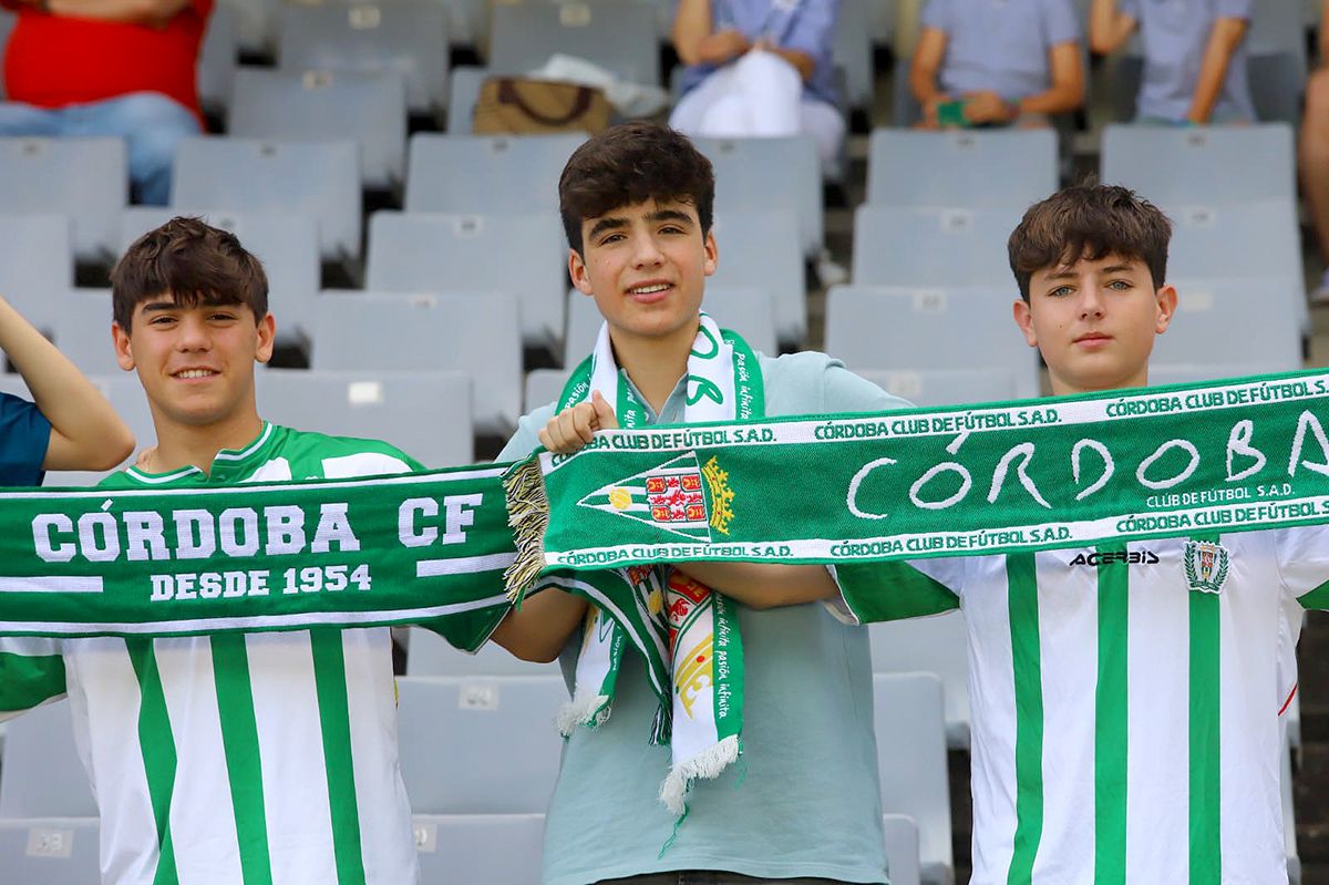Las imágenes de la afición en el Córdoba CF - San Fernando