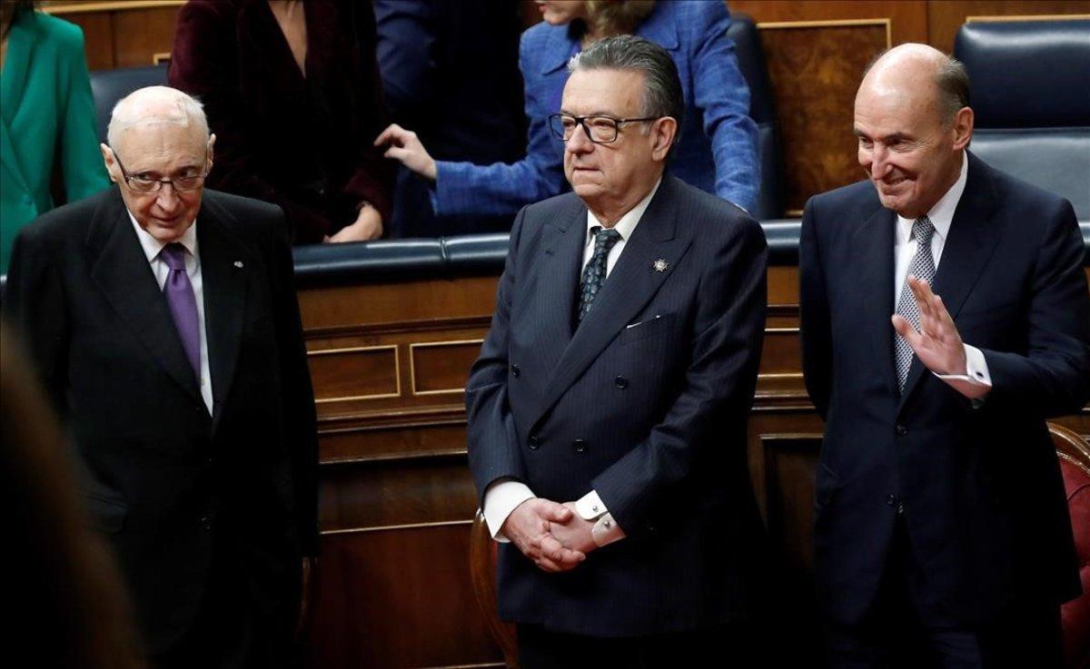 Los tres padres vivos de la Constitución: José Pedro Pérez-Llorca, Miguel Herrero y Rodríguez de Miñón y Miquel Roca.