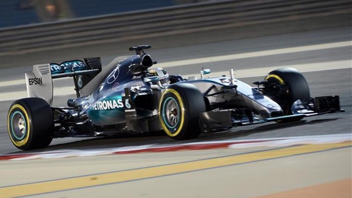 Hamilton consiguió la pole en Bahrein