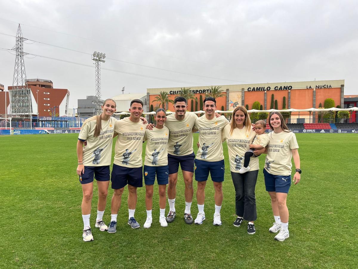 La camiseta conmemorativa en recuerdo de Fernando Marín.jpg