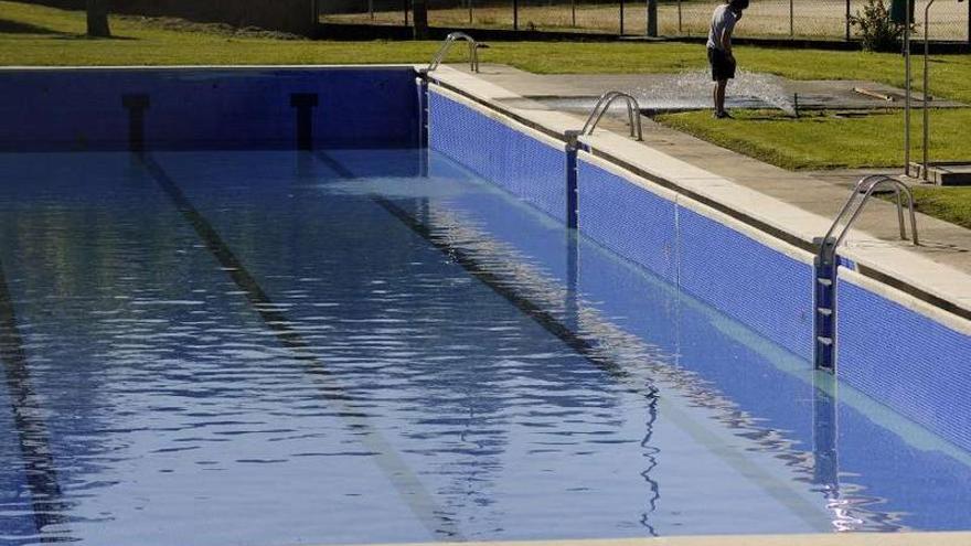 Estado actual de las piscinas municipales de A Estrada.