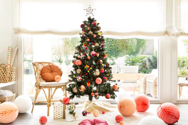 Navidad boho: árbol con pompones