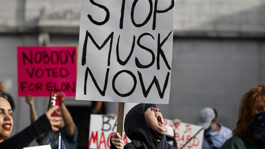 La fiscalía de París registra la oficina francesa de X y cita a declarar a Elon Musk