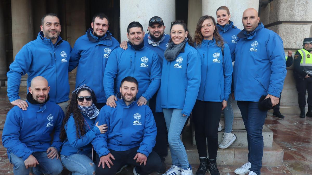 Miembros de la Pirotecnia del Mediterráneo, el domingo tras la &quot;despertà&quot;