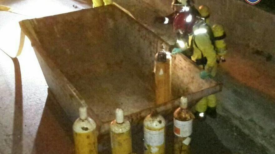 Los Bombers controlan una fuga de cloro en un restaurante en Manacor