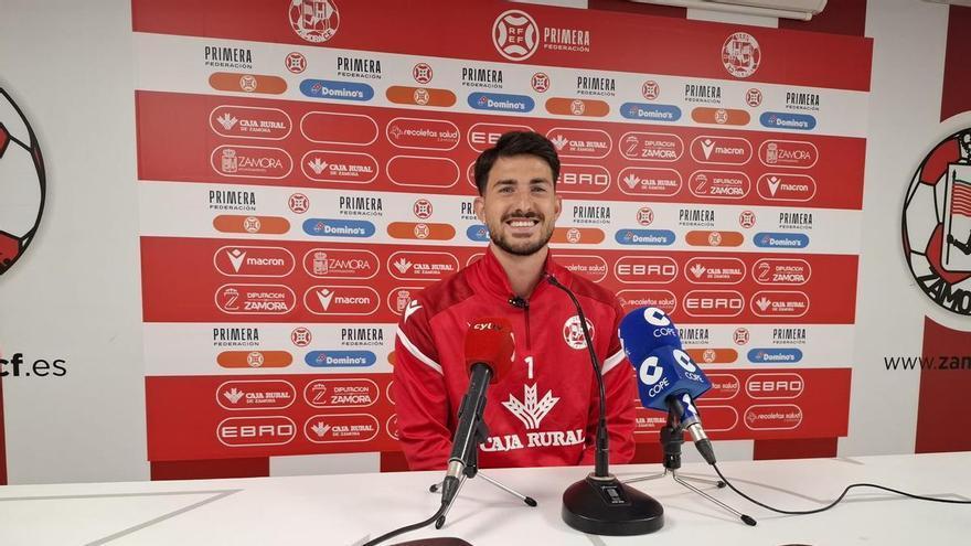 Iker Piedra, portero del Zamora CF: "Tenemos ganas de darle los primeros tres puntos a la afición en el Ruta de la Plata"