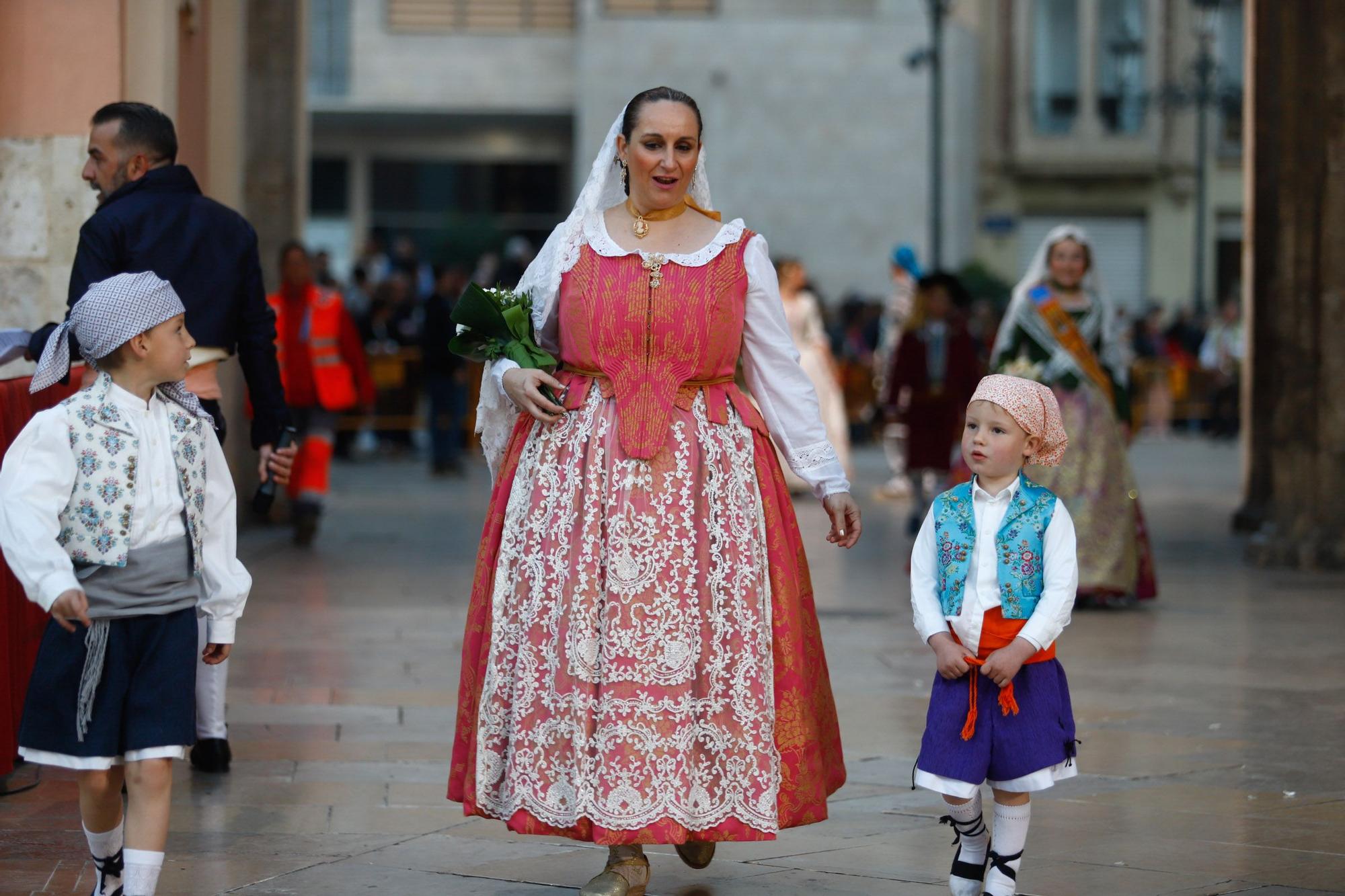 Búscate en el primer día de la Ofrenda en la calle de la Paz entre las 18 y las 19 horas