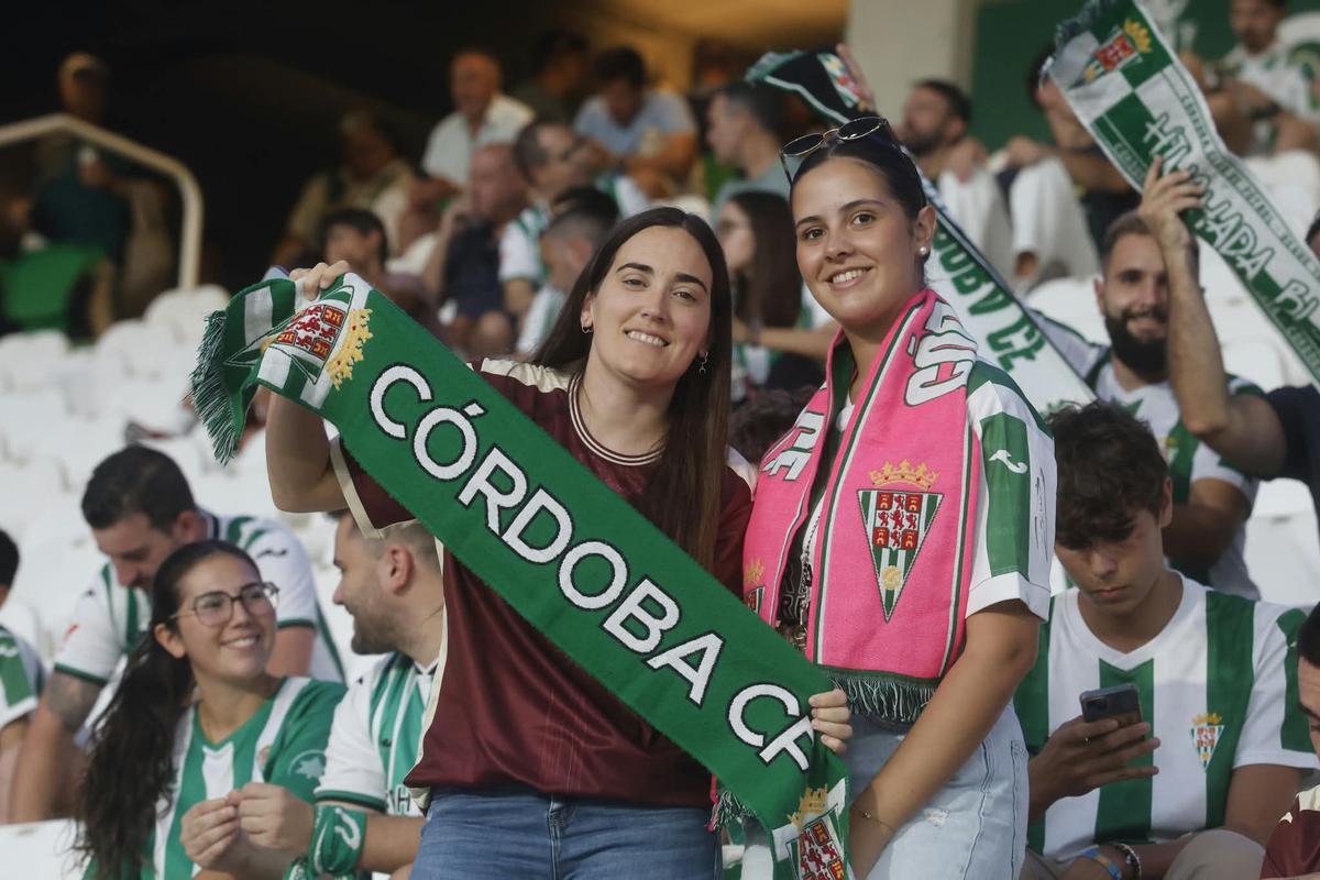 Córdoba CF-Granada | Las imágenes de la afición en El Arcángel