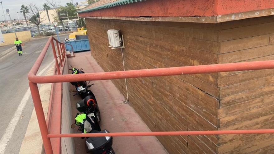 La brigada especial que debe vigilar los vertidos ilegales de basura y escombro en Torrevieja no funciona, según el PSOE