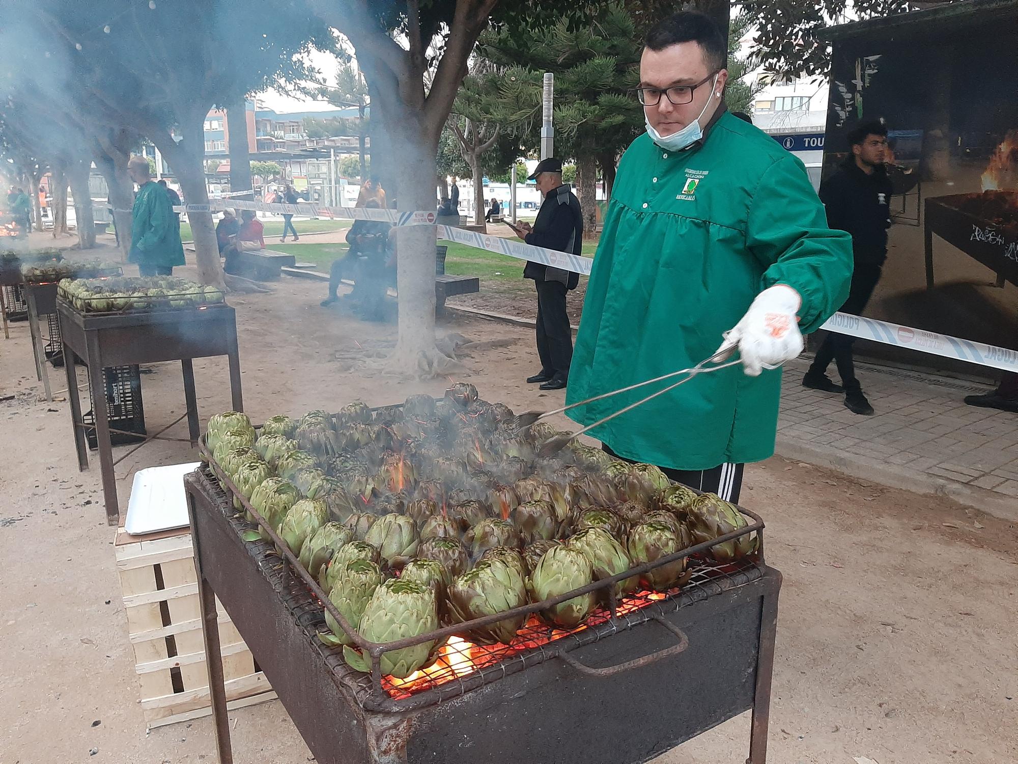 Las mejores imágenes de la 'torrà' popular de la Festa de la Carxofa