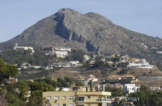 Rescatan a una excursionista herida en la zona del Monte San Antón