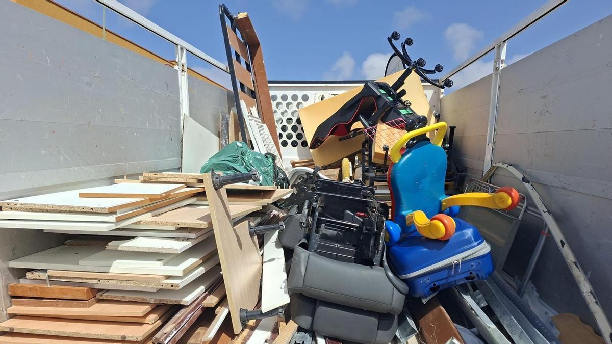 El Ayuntamiento recoge más de 100.000 kilos de residuos en el primer semestre del año a través de los Puntos de Acopio Transitorio