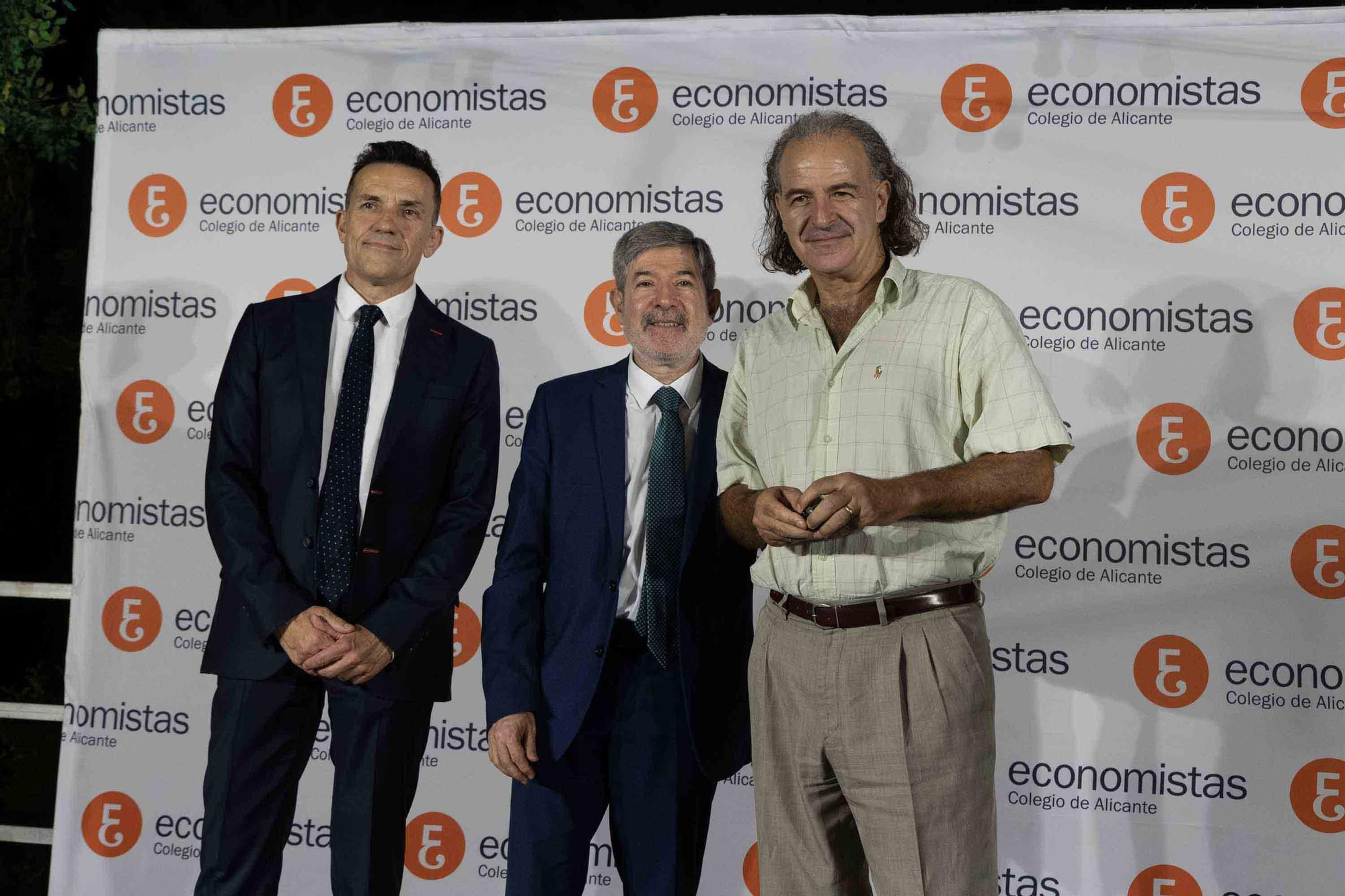 El Colegio de Economistas de Alicante celebra su cena anual en honor a su patrón