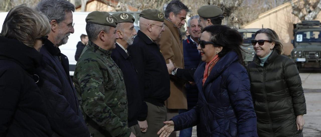 VÍDEO | La Ministra de Defensa, Margarita Robles, visita las obras de Monte la Reina