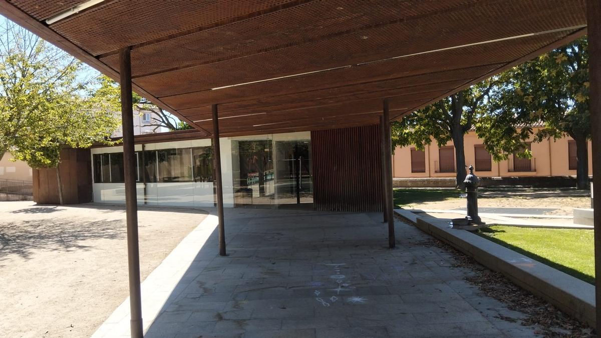 Obras del nuevo espacio de coworking en el edificio de San Martin, que ha estado más tiempo cerrado que abierto desde su construcción.