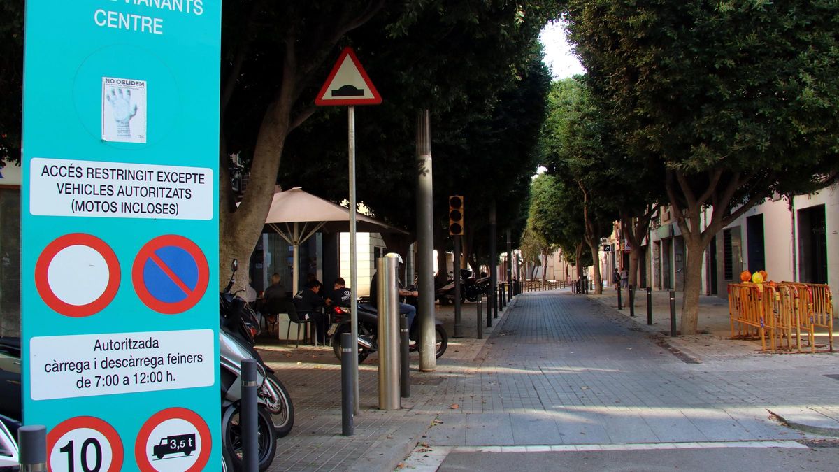 L'Hospitalet crea la zona peatonal del centro y nuevas plazas de aparcamiento regulado para ser "más amable y saludable"
