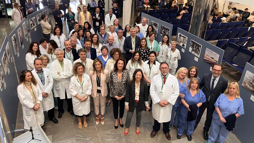 Este lunes se cumplen 35 años de la llegada de los primeros pacientes al hospital Virgen de la Victoria y del comienzo de su andadura. El centro hospitalario rinde homenaje a todos los que hicieron posible el inicio de su actividad.