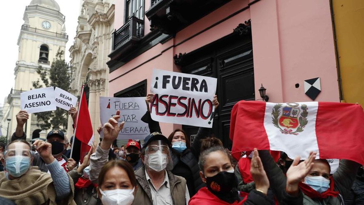 La renúncia del canceller peruà obre la primera crisi de Govern de Castillo