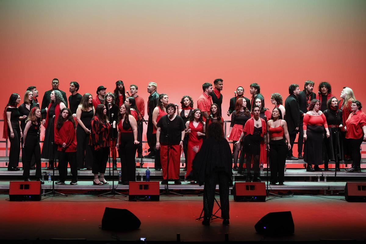 El concierto del Coro Joven de Gijón por su décimo aniversario, en imágenes