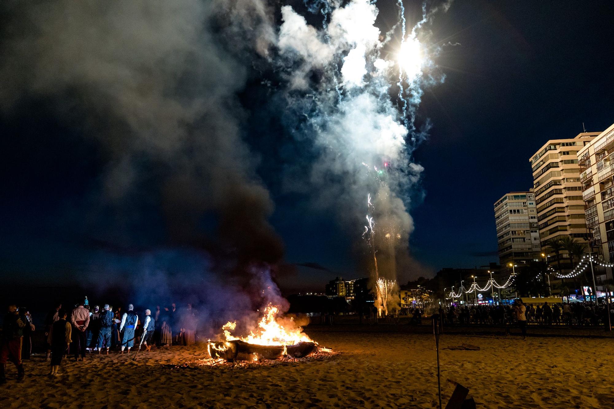 Benidorm revive la fiesta con el Hallazgo de la Virgen en la playa de Levante