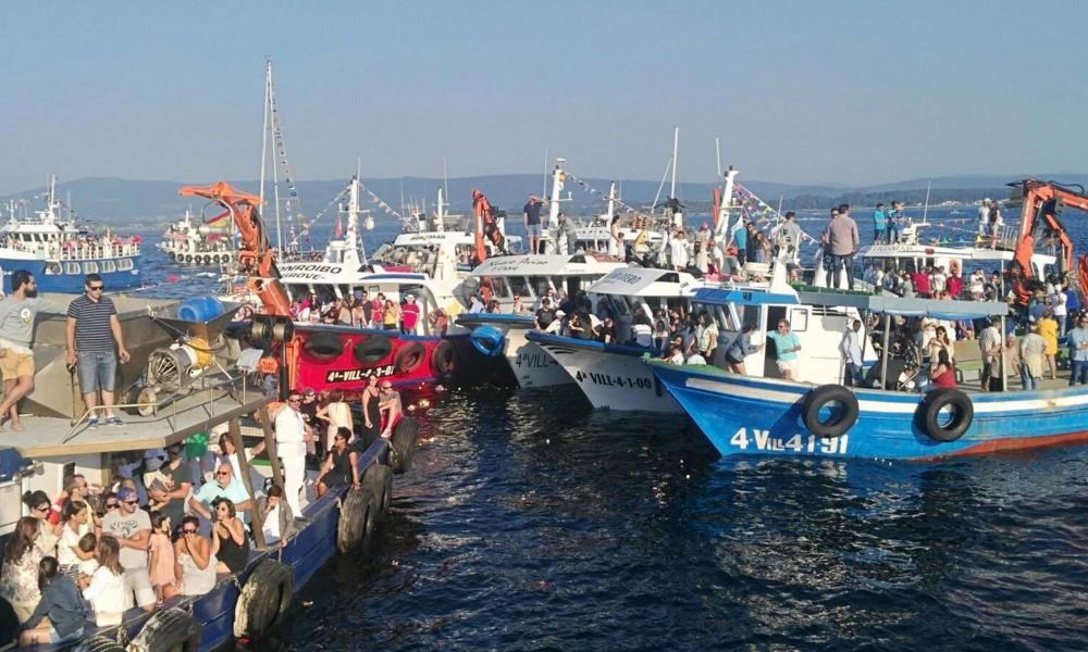 Procesión de la Virgen del Carmen 2017 en Arousa