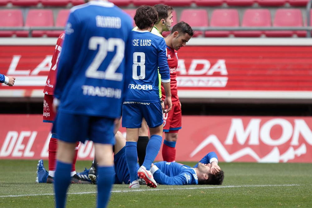 Las imágenes de los partidos de los equipos asturianos de Segunda División B