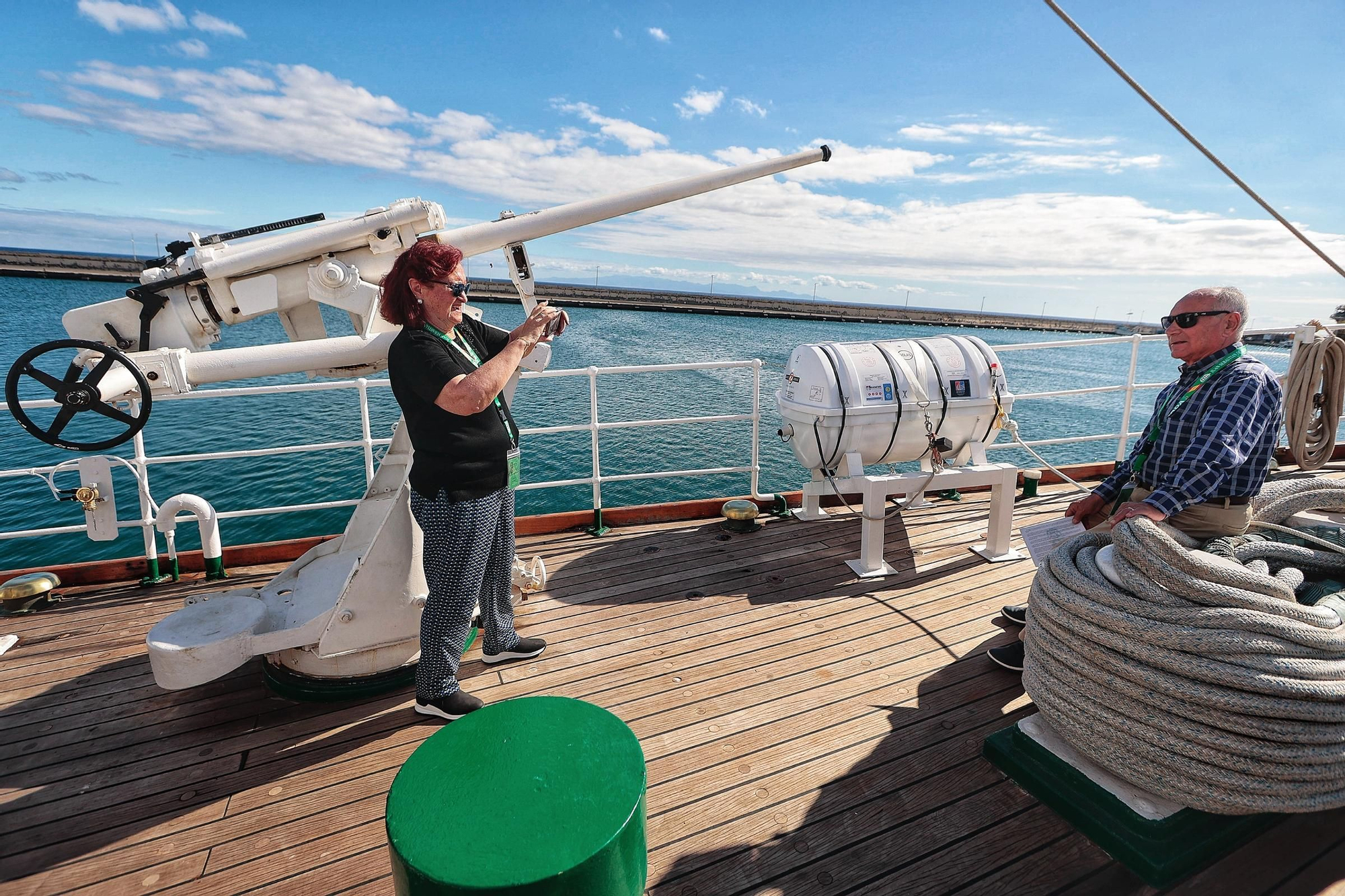 Queues outside the Juan Sebatián Elcano, the ship on which Princess Leonor was trained