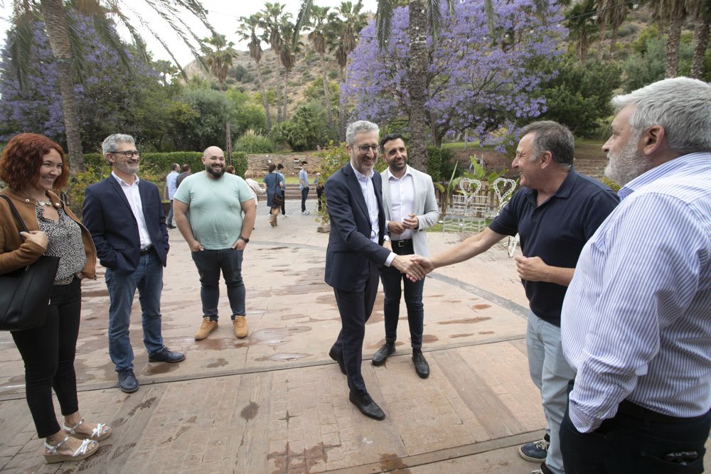 Café del PSPV-PSOE de Sagunt con empresarios y sindicatos