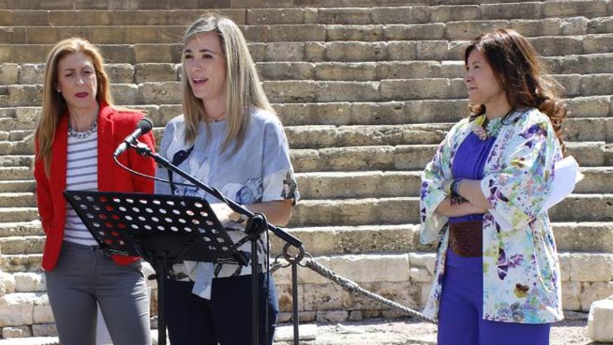 Chantal Pérez, Patricia Alba y Del Corral, en la presentación.