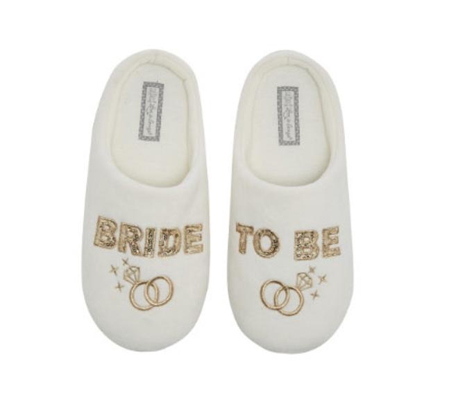 Chanclas de Primark para la noche de bodas