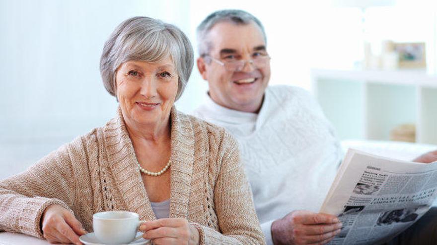 Las personas mayores de 60 años pueden padecer cataratas y glaucoma a lo largo de su vejez