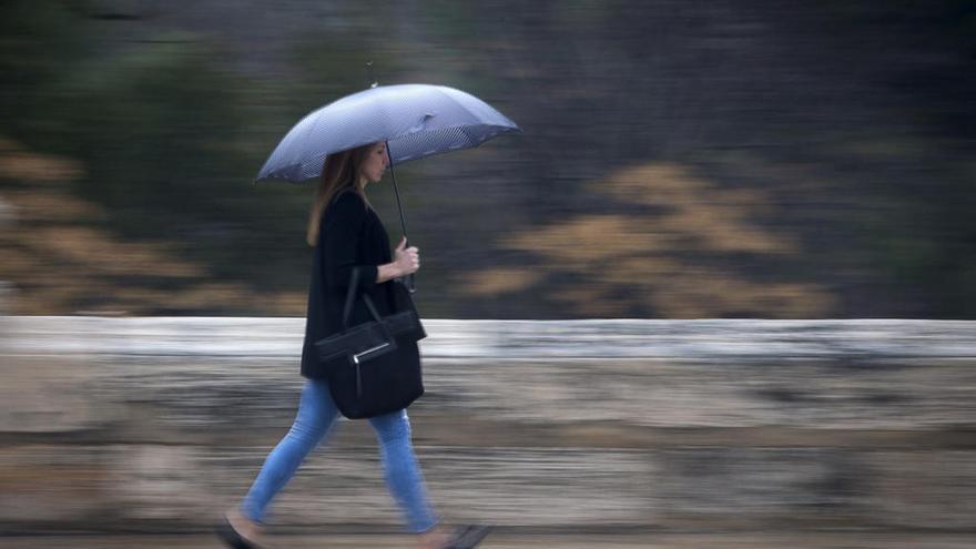 La lluvia vuelve a València