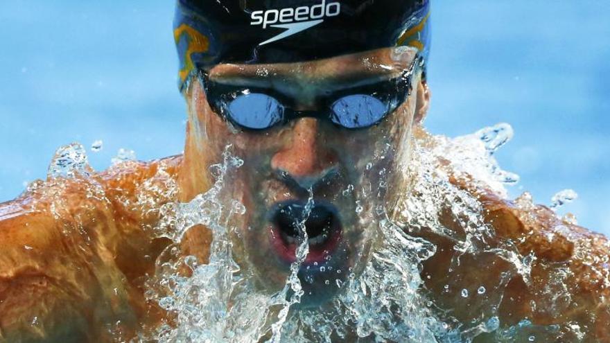 Lochte durante la prueba de 200 estilos.