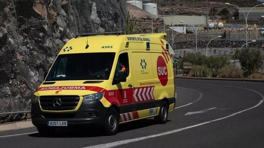 Un motorista herido moderado al sufrir una caída El Hierro
