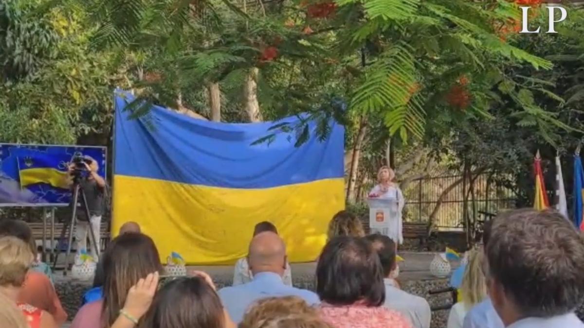 La asociación de ucranianos en Canarias 'Dos Tierras, Dos Soles' celebra el Día de la Bandera