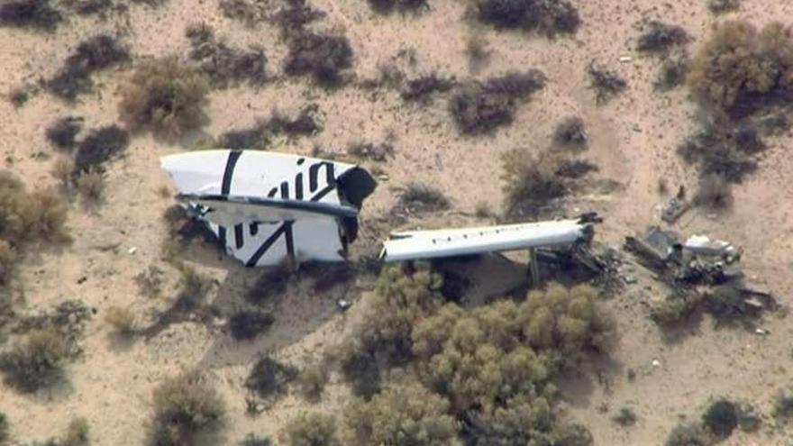 Restos de la aeronave en el desierto de Mojave. // Reuters