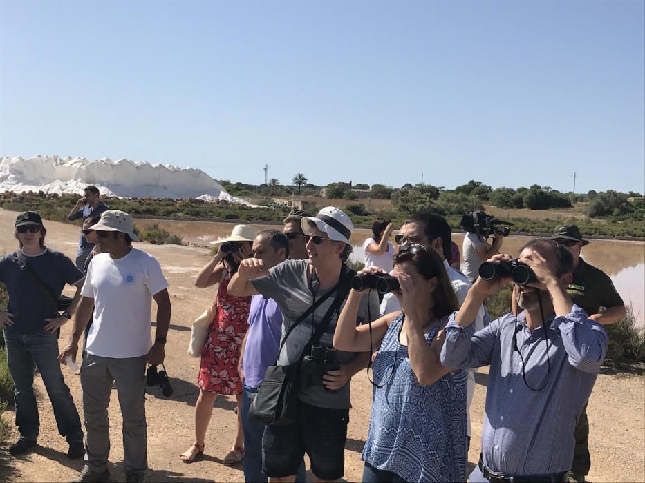 La presidenta Francina Armengol y el conseller Vicenç Vidal visitan el nuevo parque natural de es Trenc