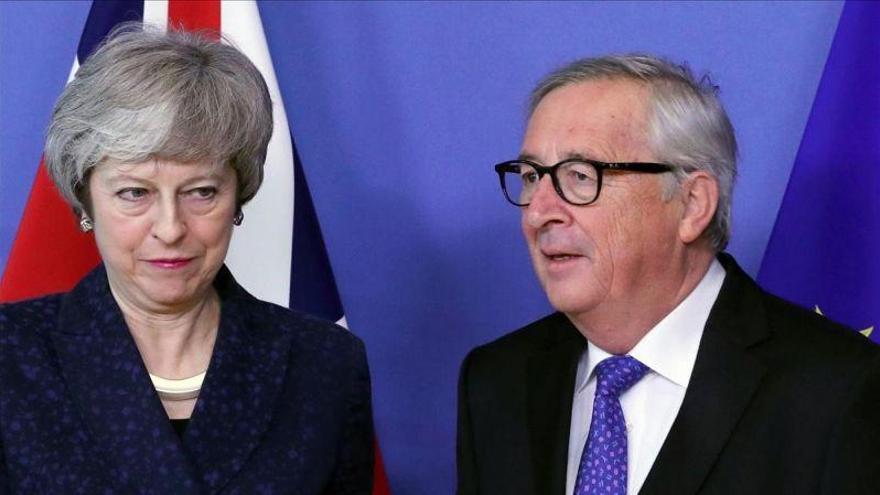 Juncker, dispuesto a modificar la declaración sobre la relación futura con Londres tras el &#039;brexit&#039;