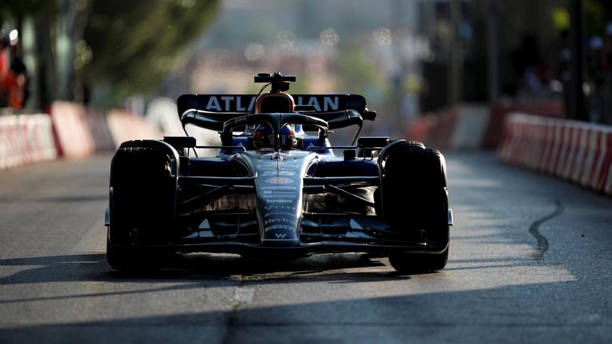 Carlos Sainz por las calles del nuevo circuito Madring.