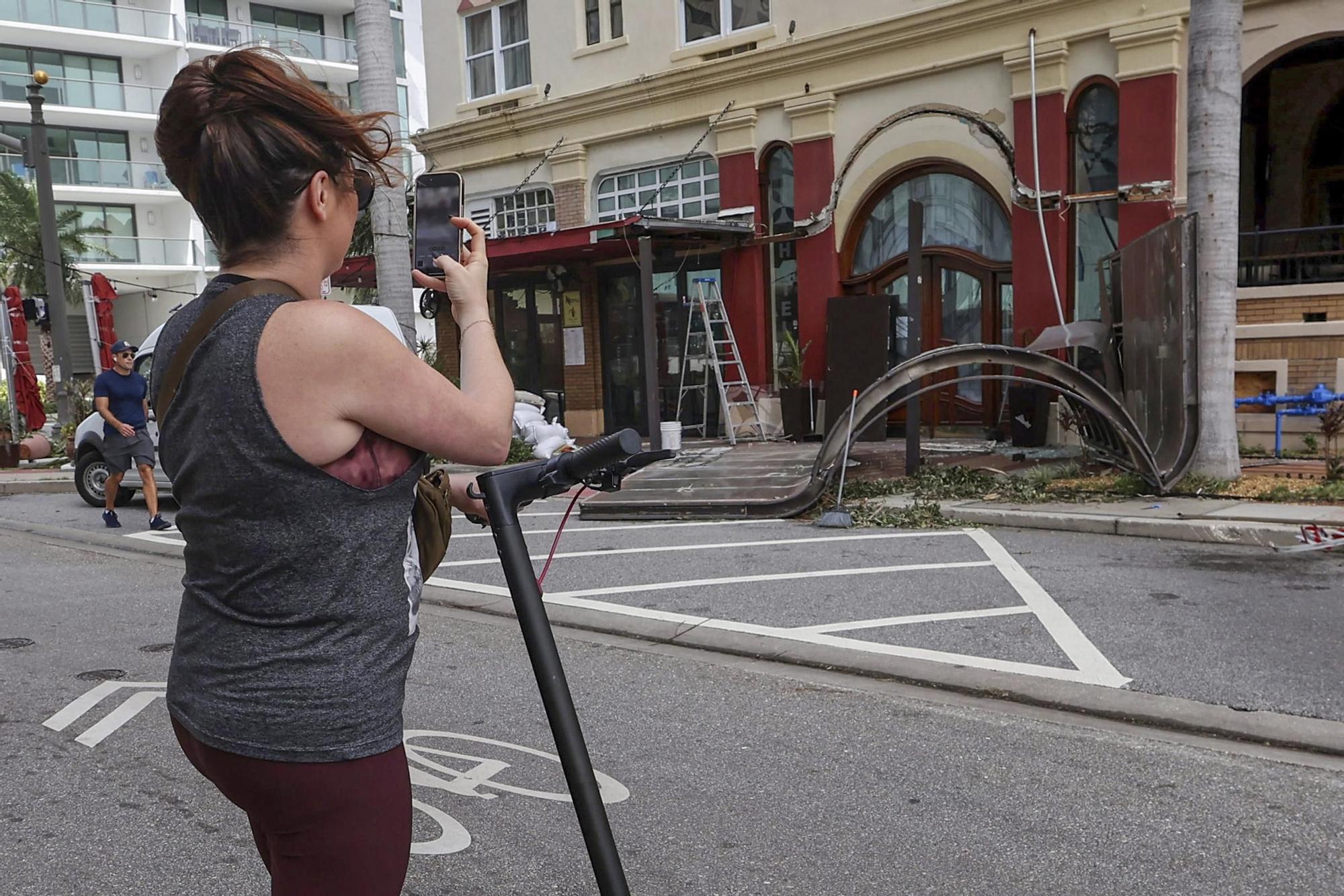 Els efectes de l'huracà Milton, en imatges