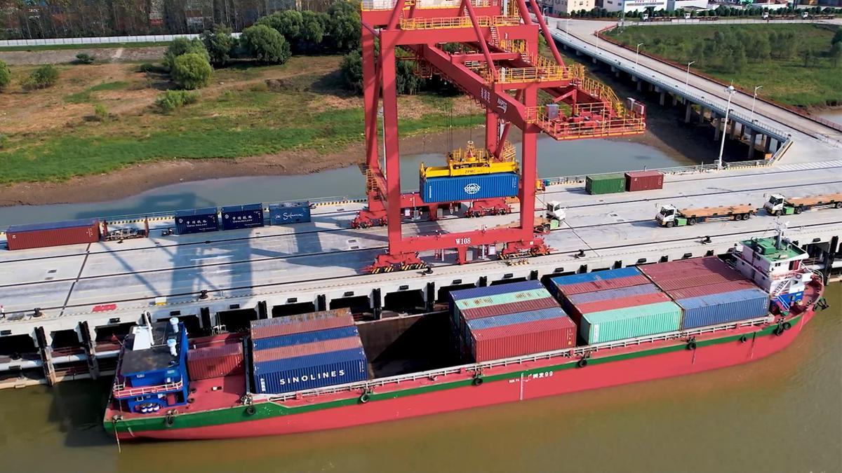 Barco Omoda hacia España